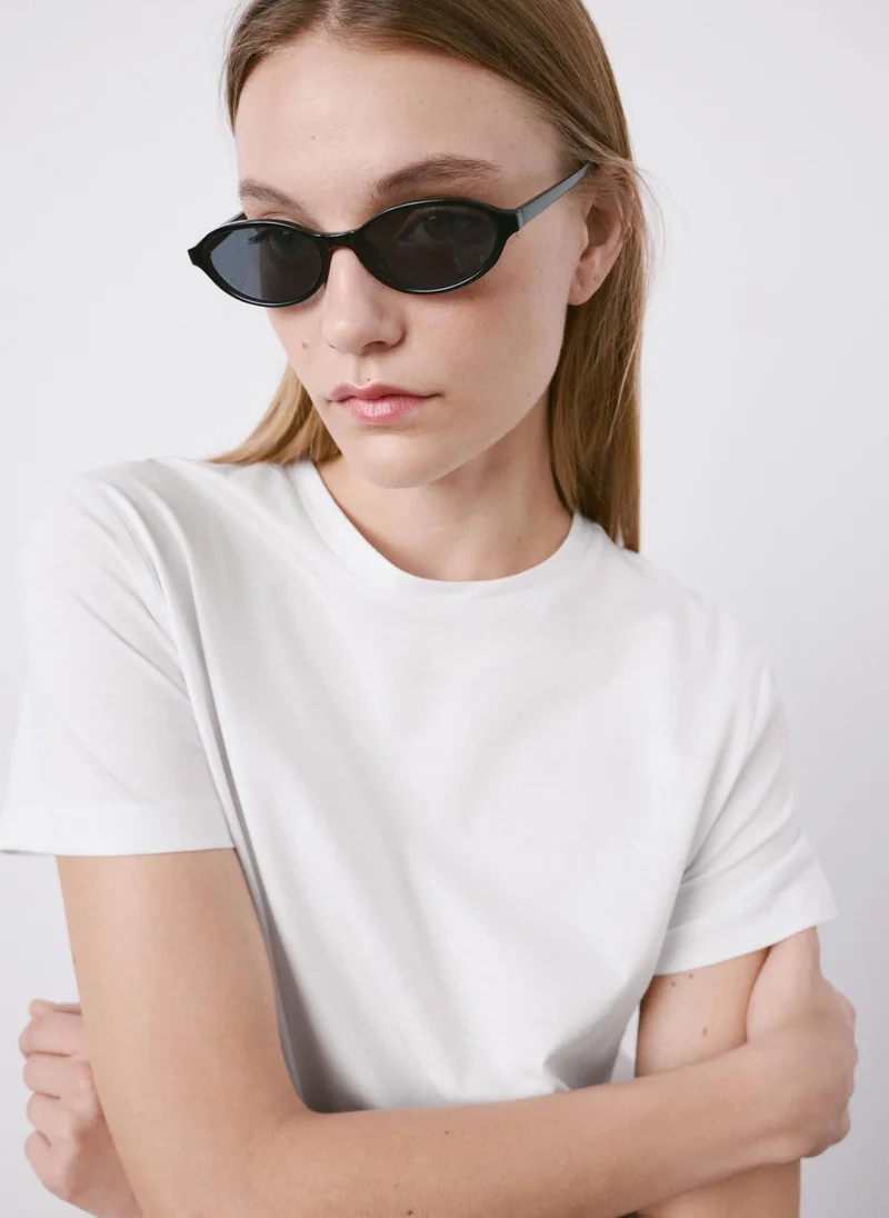 Rounded Neck Cotton T-Shirt