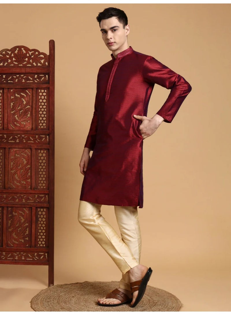 Devoiler Mens Maroon Self Design Jacquard Silk Kurta Set - Image 3