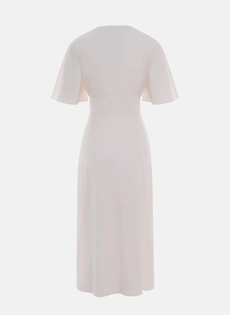 Lichi Loose-sleeve midi dress with a train