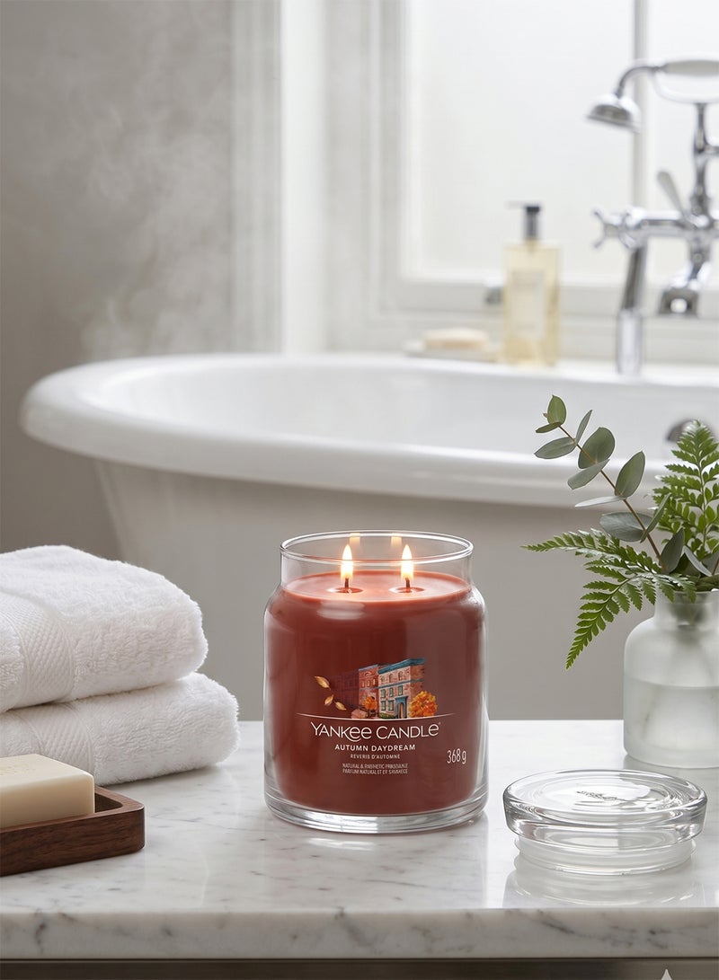 YANKEE CANDLE شمعة يانكي كاندل المتوسطة بتوقيع حلم الخريف - Image 5