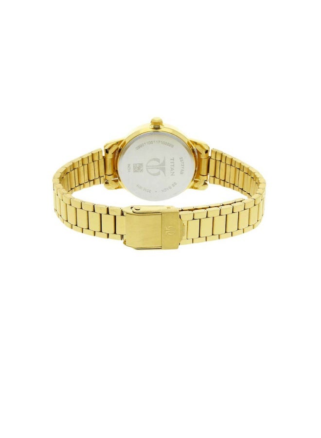 TITAN ساعة كاريسما راديانس للنساء 2572YM01 - قرص أبيض، حزام من الفولاذ المقاوم للصدأ بلون الذهب - Image 4