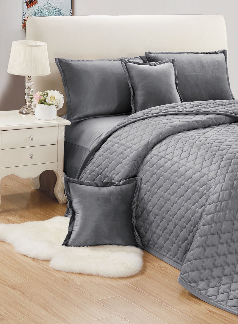Moon 6 Pieces Solid Color Comforter Set For All Season King Size 220x240 Cm Velvet Bedding Set Geometric Cloud Stitched Design Carbon Grey - Image 3