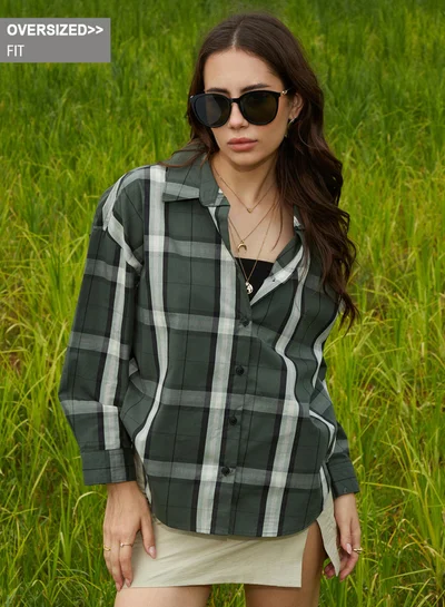 Campus Sutra Campus Sutra Women's Emerald Green Tartan Plaid Oversized Shirt For Casual Wear | Spread Collar | Long Sleeve | Button Closure | Oversized Shirt Crafted With Comfort Fit For Everyday Wear