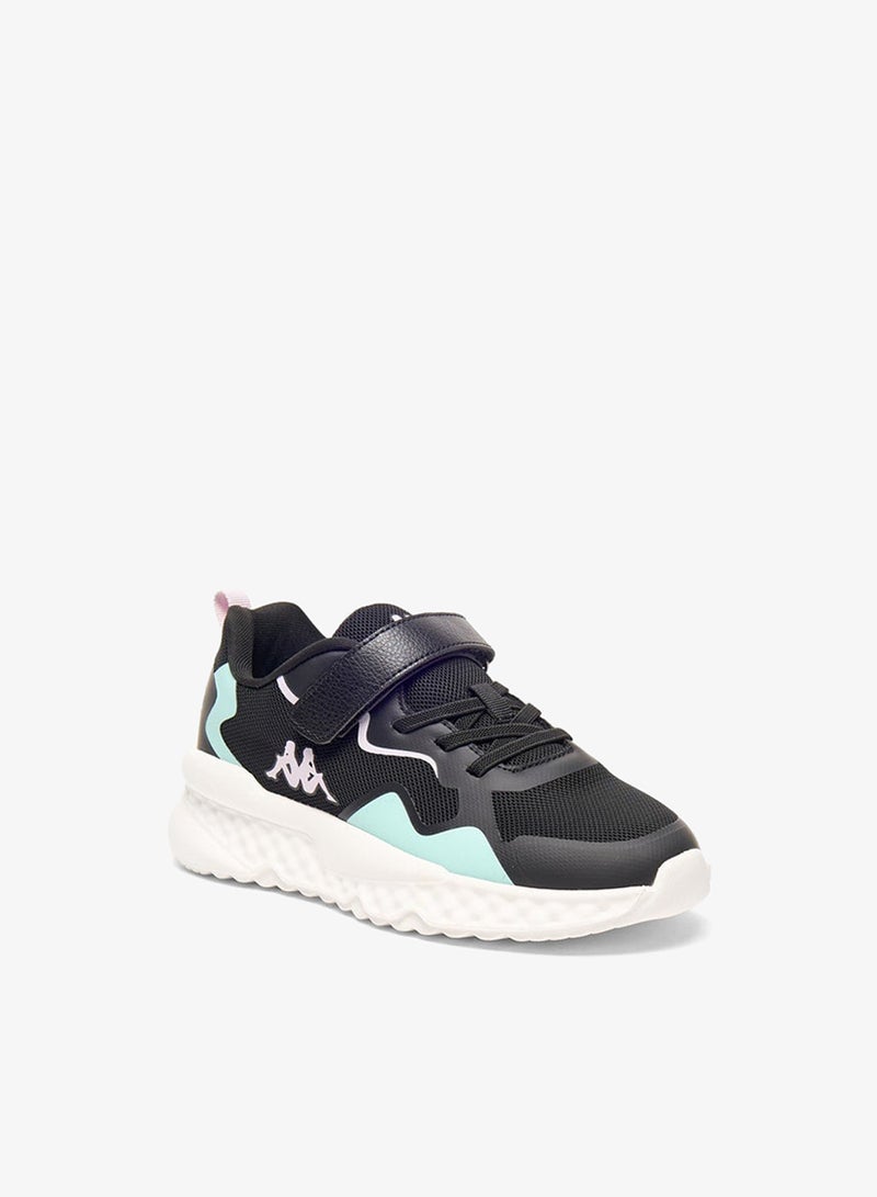 كابا أحذية رياضية للبنات بتفاصيل شعار وإغلاق بشريط لاصق - Image 3