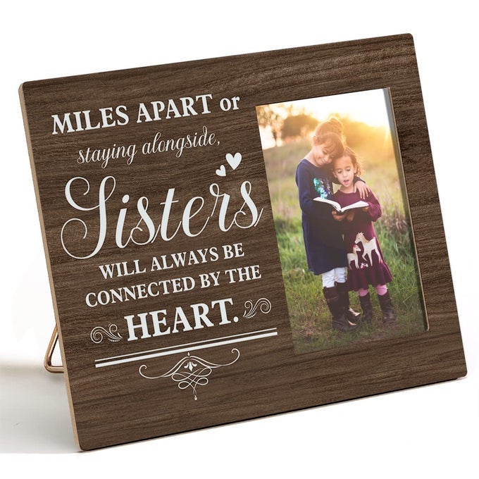 MILES APART OR STAYING ALONGSIDE SISTERS WILL ALWAYS BE CONNECTED BY HEART WOOD PICTURE FRAME RUSTIC WOODEN PHOTO FRAME FOR TABLETOP OR WALL DISPLAY FOR 4X6 PHOTO SOUL SISTER BESTIE GIFT