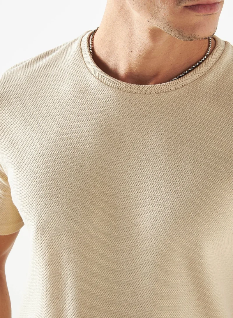 Iconic Essential Crew Neck T-Shirt