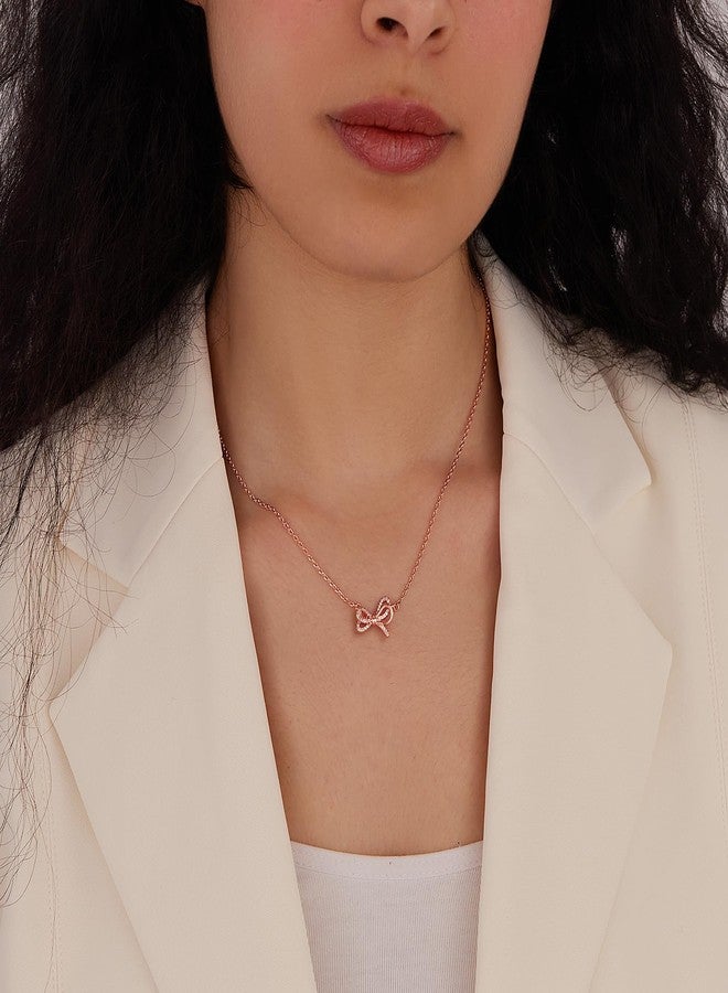 Poxtex قلادة بوكستكس من الذهب الوردي للنساء، قلادات رقيقة على شكل فيونكة، قلادات صغيرة لطيفة على شكل فيونكة، قلادة شوكر عصرية بقلادة ذهبية على شكل فيونكة، مجوهرات ذهبية مقاومة للصدأ، هدية مثالية للارتداء اليومي - Image 4