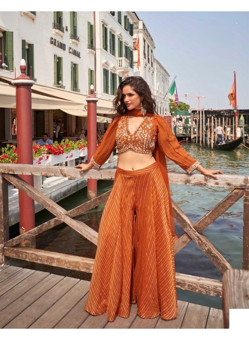 Ameya Short Shrug Viscose Design Jaquard - Image 1