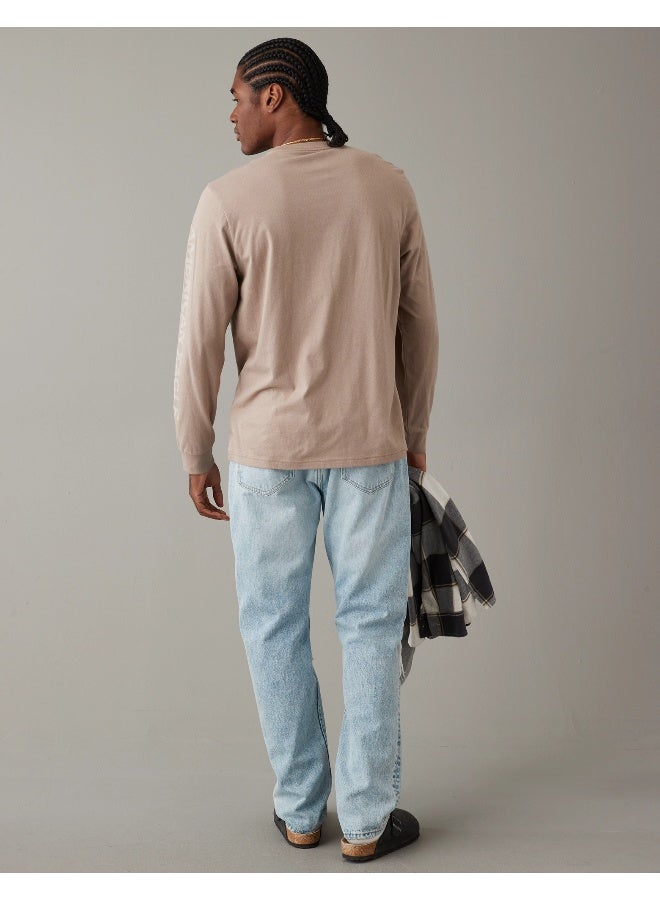 American Eagle AE Super Soft Long-Sleeve Graphic T-Shirt - Image 4