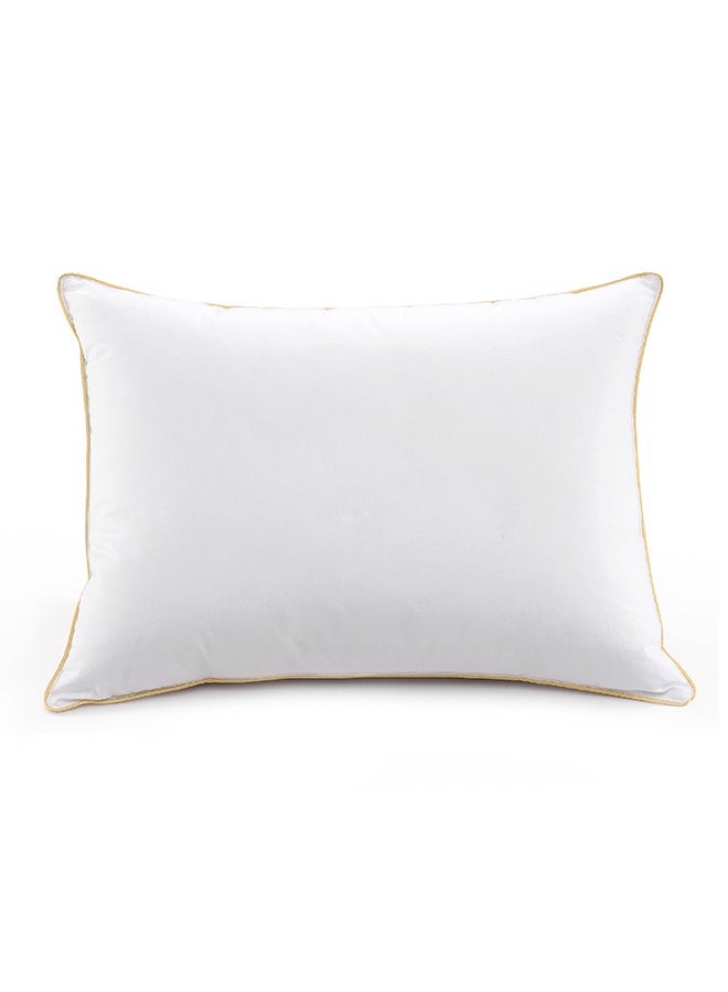 هاوس ون خداديات فندقية من الميكروفايبر بخط ذهبي بريم مناسبة لسرير منزلك - أبيض - 90x50 سم - Image 3