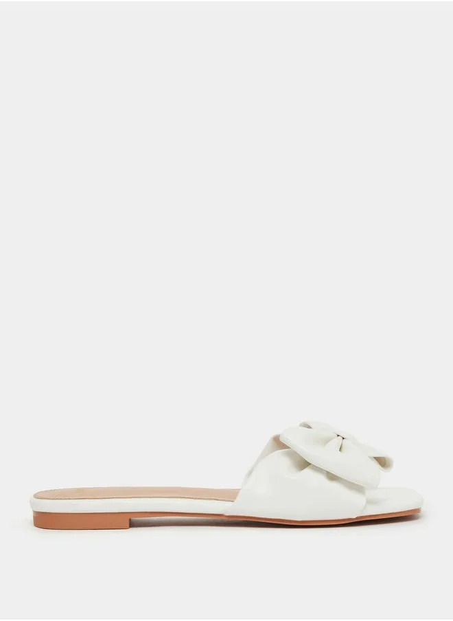 ستايلي Ribbon Accent Flat Sandals