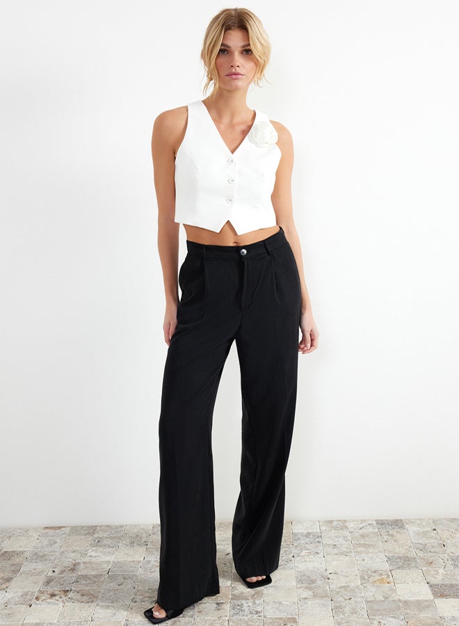 trendyol Ecru Fitted Rose Detail Crop Woven Vest - Image 2