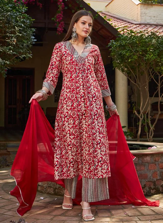 SASSAFRAS SASSAFRAS Maroon Geometric Print V-Neck Kurta with Pencil Pants and Dupatta Set