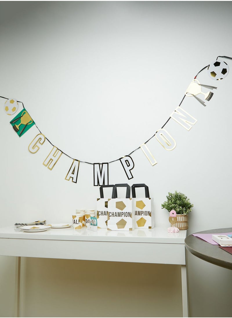 Talking Tables - Party Champions Garland - Image 1