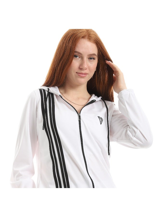 Caesar Women's two-piece tracksuit with front zipper and 4-stripes design - Image 5