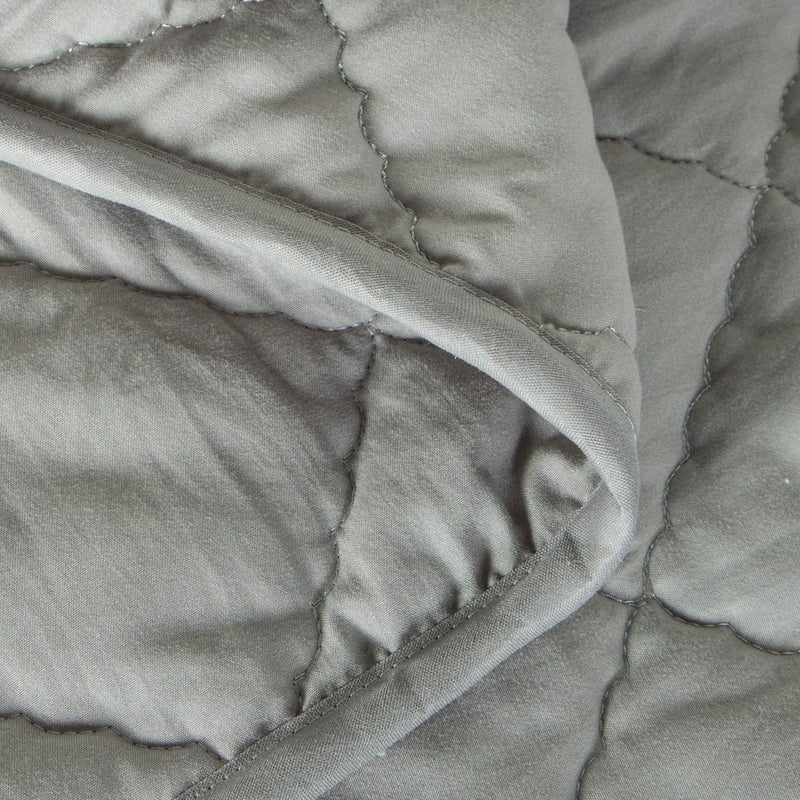 BEDSUM 100% Brushed Microfiber Down Alternative Toddler Comforter - Image 4