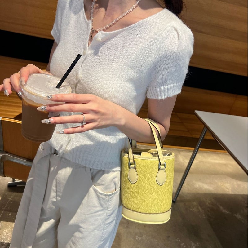 2025 Niche Mobile Phone Bag Women'S Top Layer Cowhide Shoulder Crossbody Bag Large Capacity Colorblock Bucket Bag All-Match Commuter - Image 4