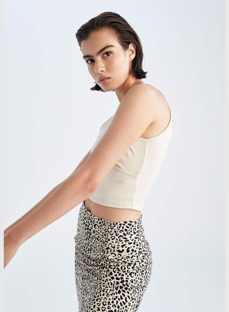 DeFacto Woman Fitted Crew Neck Vest - Image 1