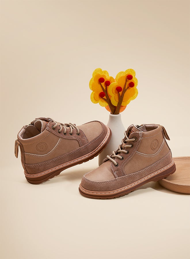 تارانيس حذاء تارانيس للأطفال بكاحل - لون كاكي - برباط قابل للتعديل وحلقة سحب - Image 1