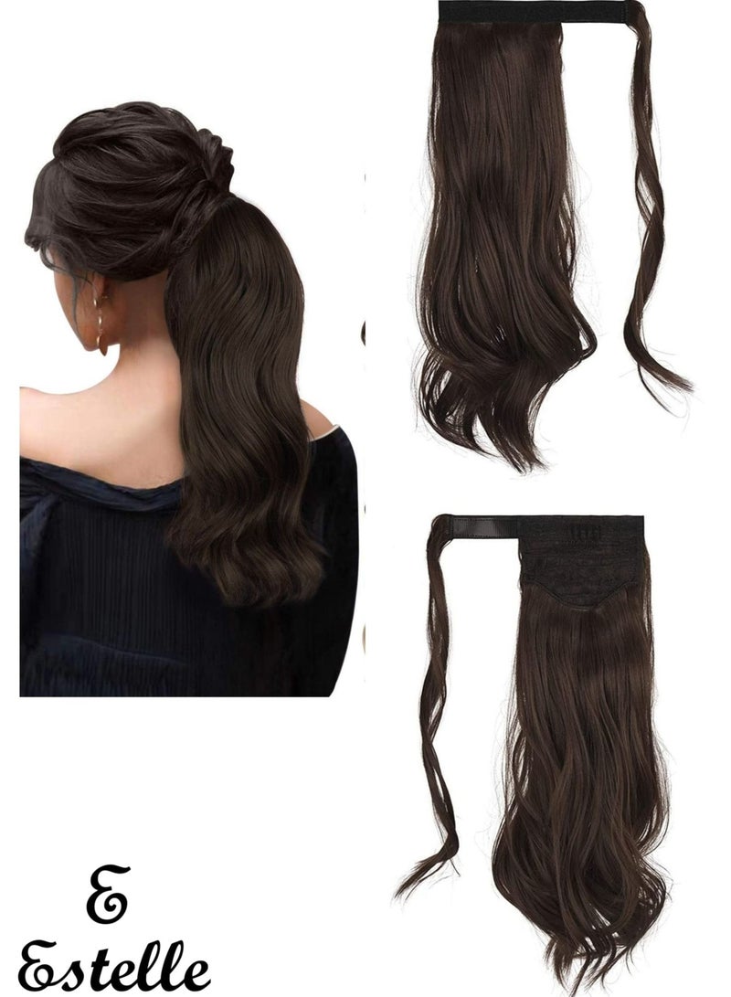 إستيل وصلة ذيل حصان مجعد 22 بوصة مقاومة للحرارة الاصطناعية الطبيعية المتموجة التفاف حول ذيل حصان وصلات شعر للنساء بني شوكولاتة مجعد - Image 1