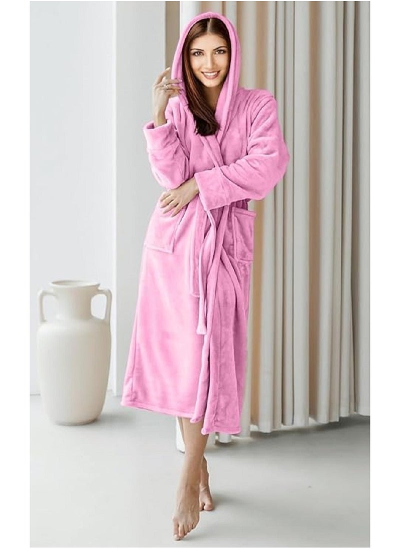 This bathrobe is made of soft, flexible wool that perfectly warms the body, making it the perfect choice for use after a shower or for relaxing at home. Its comfortable design ensures ease of movement, while the hood keeps the hair dry and protected from external elements. Whether you are looking for a product that combines elegance and practicality or a special gift for your loved ones, this robe will make a wonderful addition to your collection of personal care supplies.