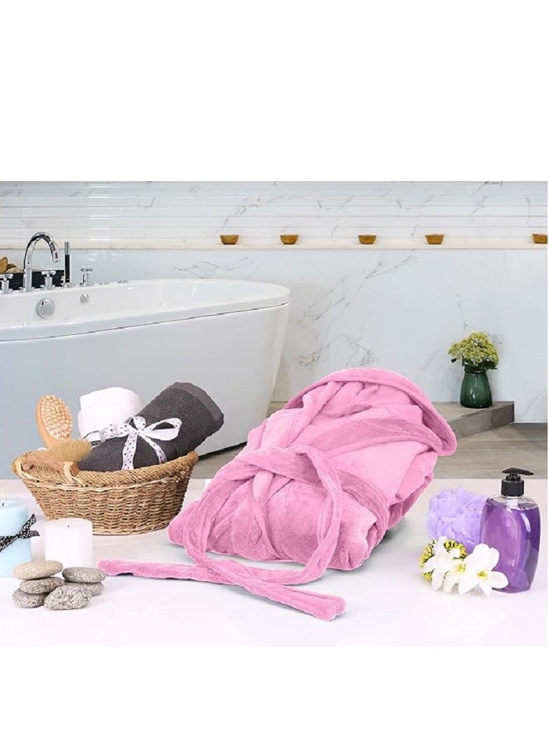 This bathrobe is made of soft, flexible wool that perfectly warms the body, making it the perfect choice for use after a shower or for relaxing at home. Its comfortable design ensures ease of movement, while the hood keeps the hair dry and protected from external elements. Whether you are looking for a product that combines elegance and practicality or a special gift for your loved ones, this robe will make a wonderful addition to your collection of personal care supplies.