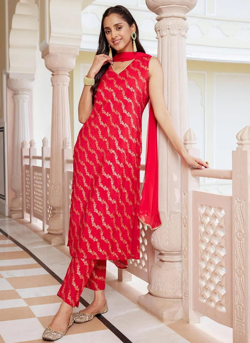 زيري سوق Crimson Red Brocade Woven Design V-Neck 3-Piece Kurta Set