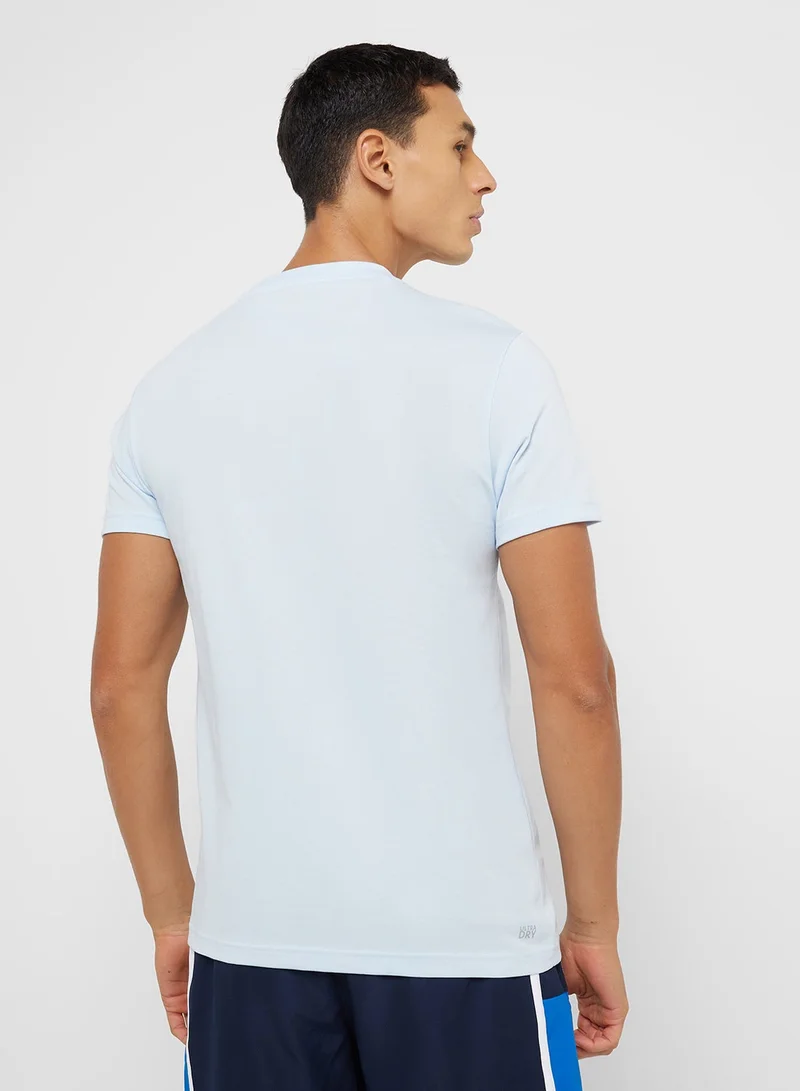 لاكوست تيشيرت قطن برقبة دائرية وشعار