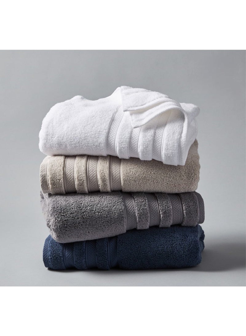 Lavish Touch Ultima 4 Pack Premium Bath Towels Set (70 x 140 cm) 100% Cotton 700 GSM, Zero Twist Bath Towel 4 colours, Highly Absorbent Quick Drying - Image 1