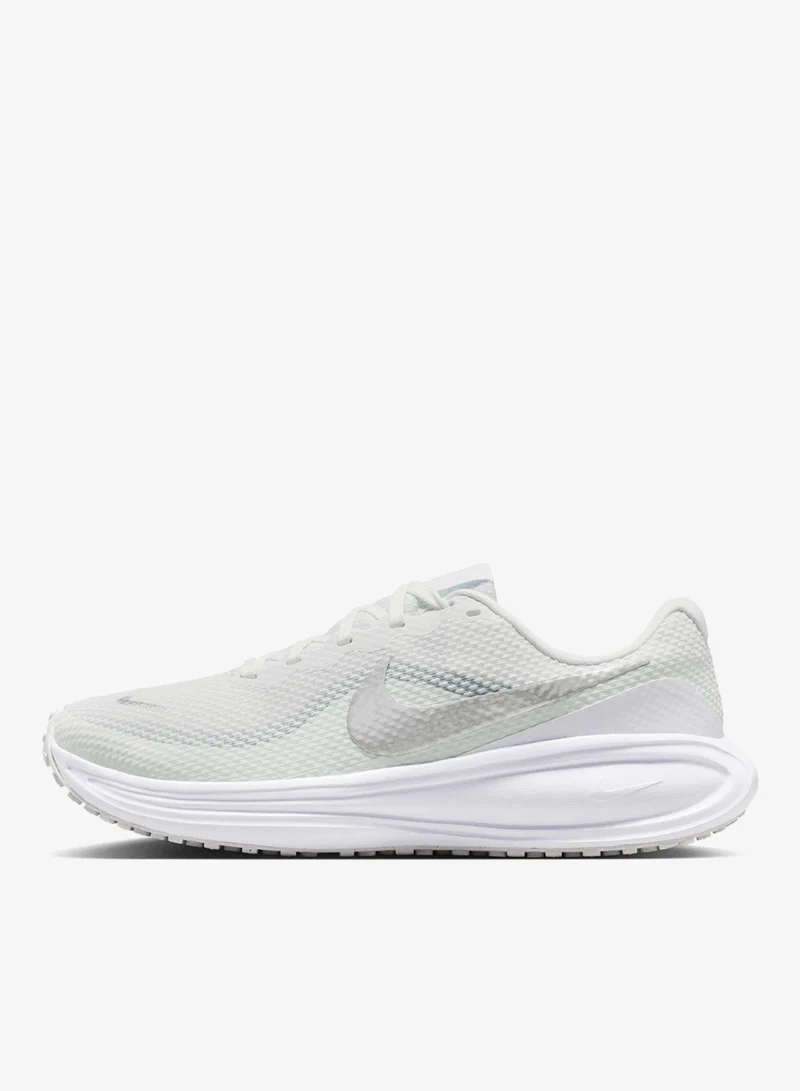 Women's Revolution 8 Running Shoes