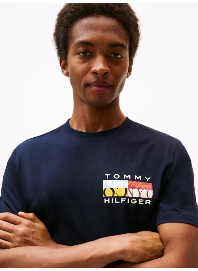 تومي هيلفيغر تيشيرت بياقة دائرية مطبوع بشعار - Image 3