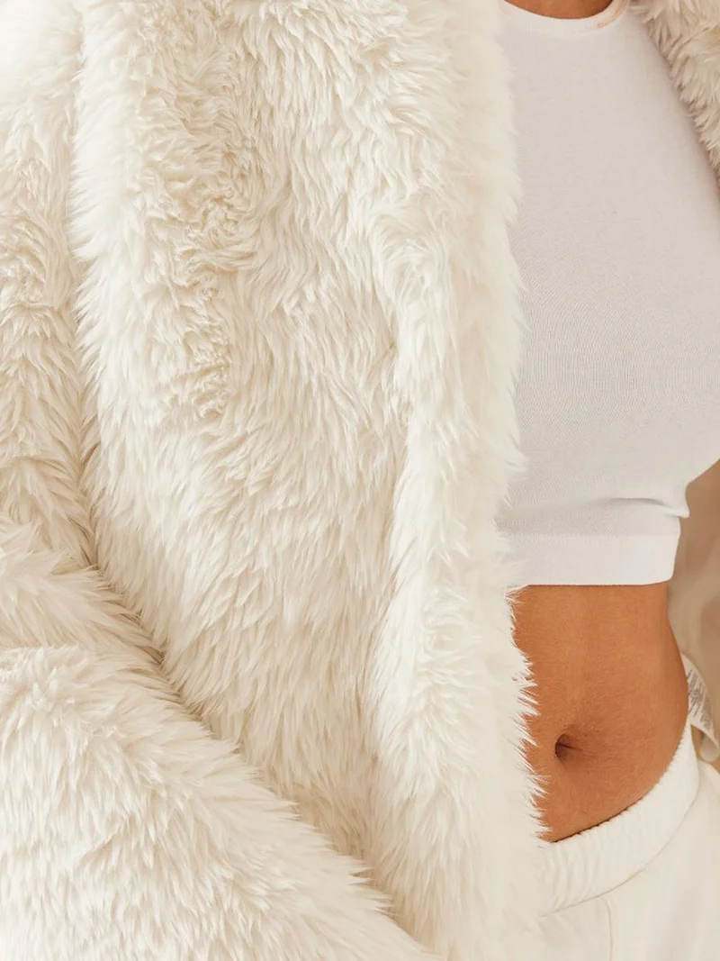 بيانكو لوتشي معطف لوكسي فرو صناعي بياقة شال