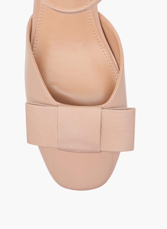 سيليست صنادل نسائية بكعب عريض وإبزيم وزينة فيونكة - Image 4