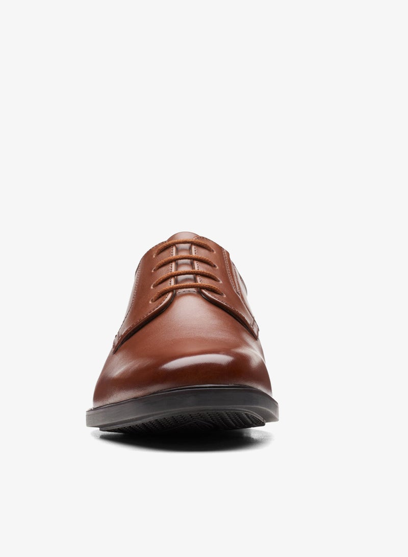 Clarks Howard Walk derby shoes - Image 3