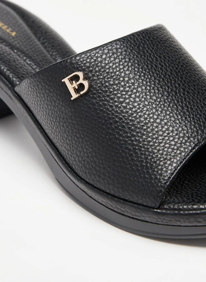 فلورا بيلا من شو إكسبرس Womens Textured Slip-On Sandals With Block Heels