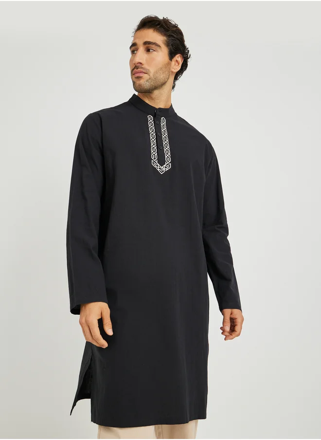 تايك تو Take Two Men Black Sequin Detail Button Front Long Sleeve Thobe