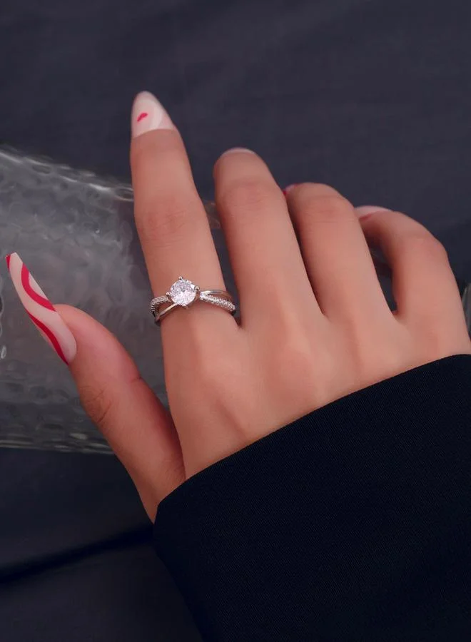 تايك تو خاتم فضي مزين بفصوص لامعة