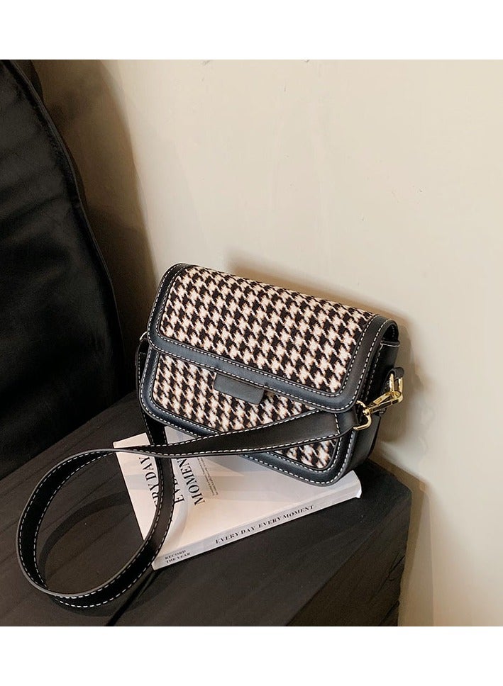 Mark Fairwhale New Fashionable And Minimalist Hand-held Single-shoulder And Crossbody Bag 