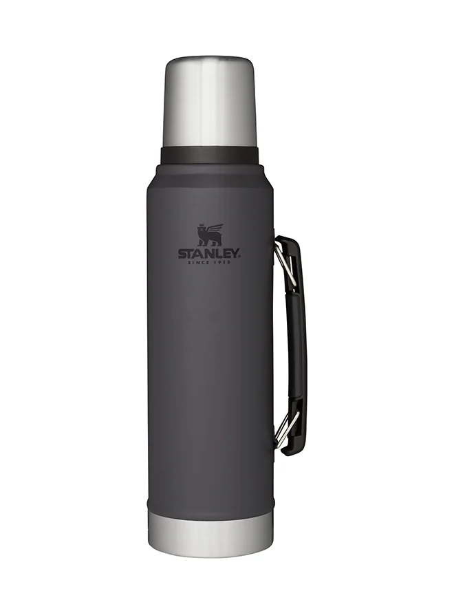 Stanley Stanley Classic Legendary Bottle 1L / 1.1QT Charcoal â€“ BPA FREE Stainless Steel Thermos | Keeps Cold or Hot for 24 Hours | Leakproof Lid Doubles as Cup | Dishwasher Safe | Lifetime Warranty