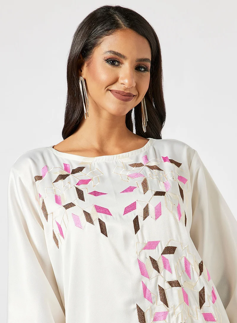 Hayat Jalabiya With Embroidery And Garterised Wrist With Belt