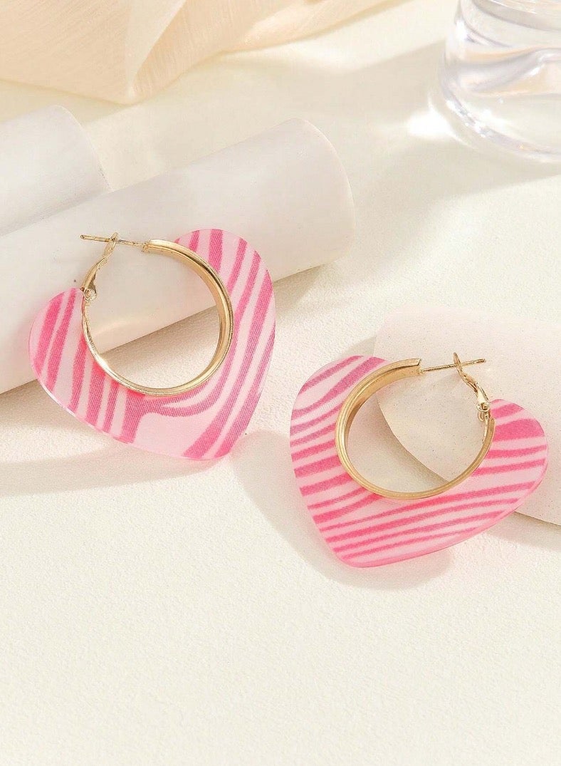 إيكوال حلق اذن نسائي دائري بتصميم عصري وأنيق باللون الوردي