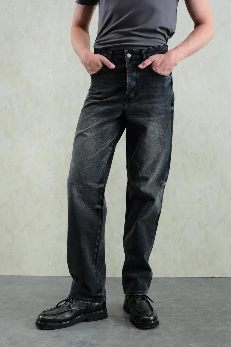 Giesto Dark Grey GIESTO Regular Fit Straight Leg Denim Jeans for Men | Best Price UAE