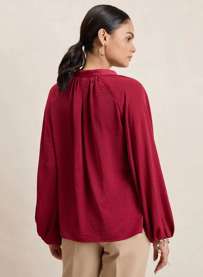 Femmella Femmella Crinkled Satin V Neck Blouse