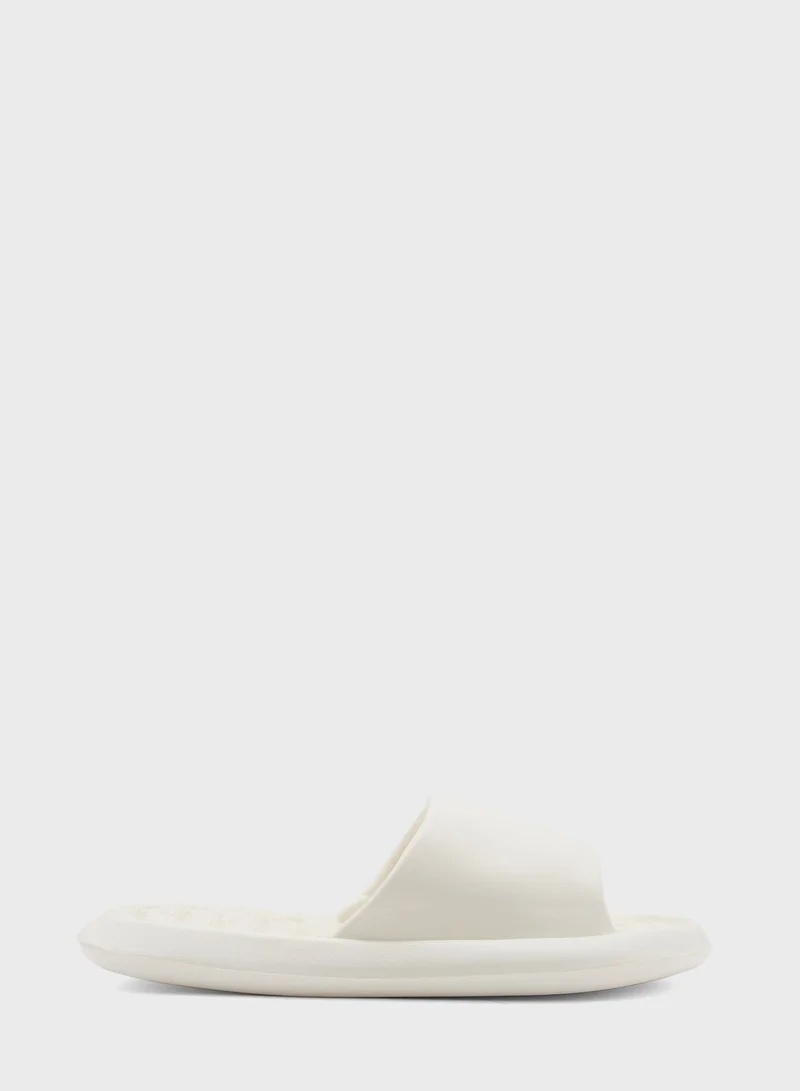 جينجر One Stap Slides With Quilt Sole