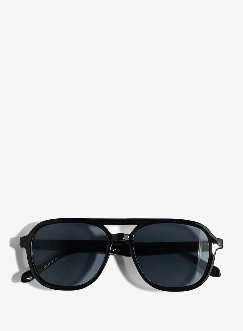Aviator sunglasses
