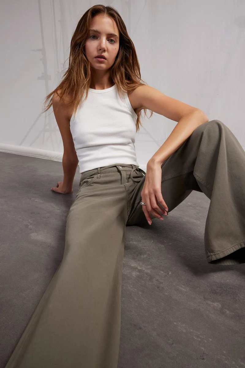 ديفاكتو Wide Leg High Waist Gabardine Trousers