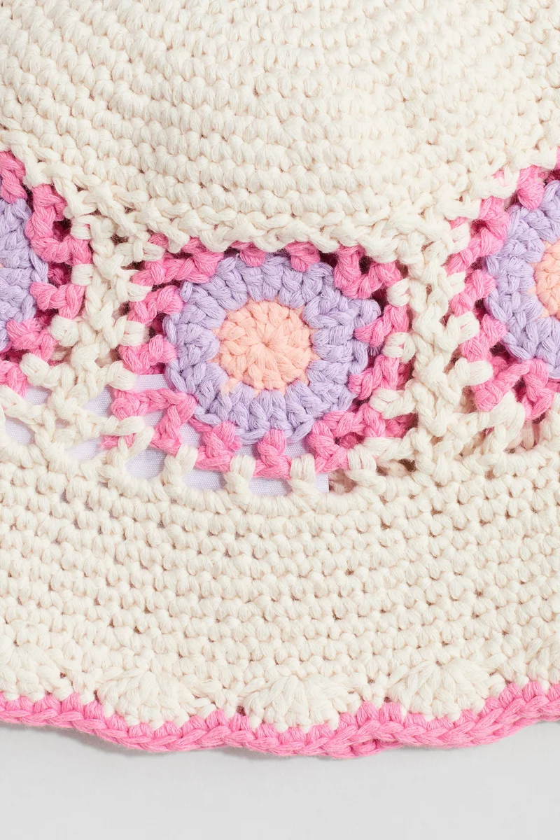 H&M Crochet-look bucket hat