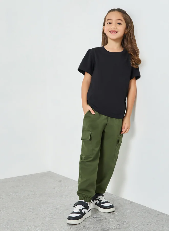 Styli Girls Green Solid Cargo Joggers