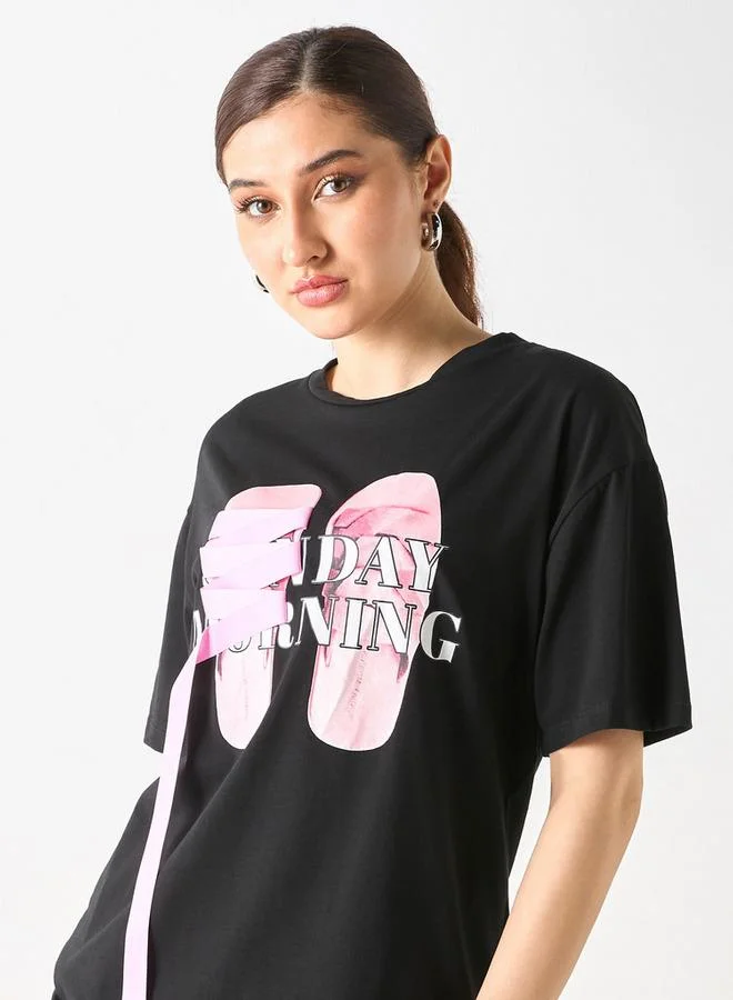 2Xtremz 2Xtremz Printed Crew Neck T-shirt with Ribbon Applique