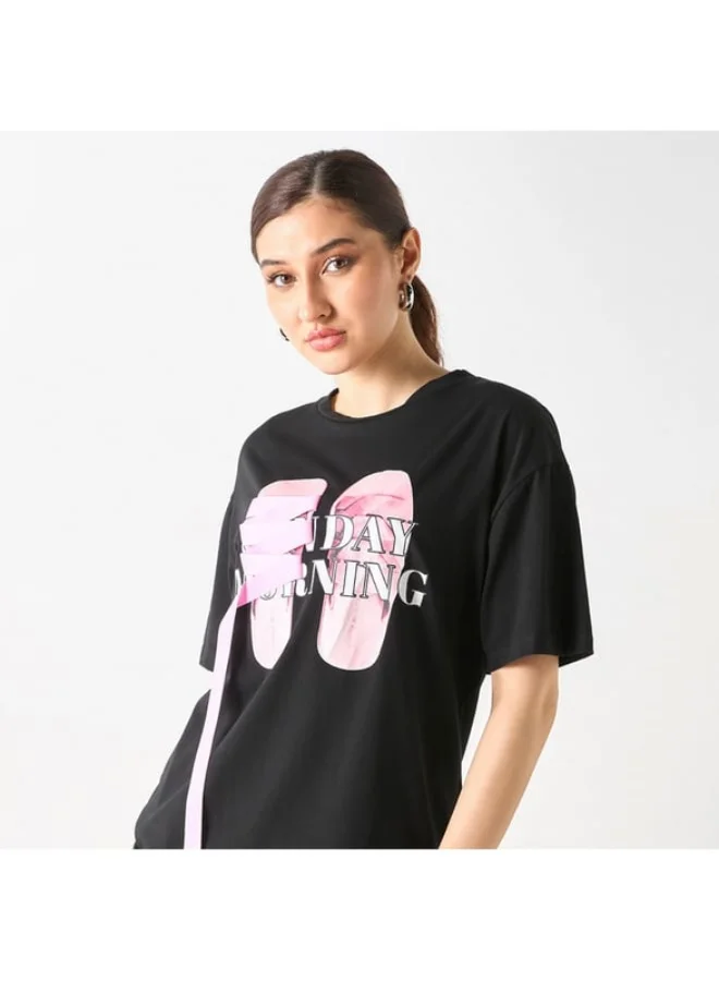2Xtremz 2Xtremz Printed Crew Neck T-shirt with Ribbon Applique